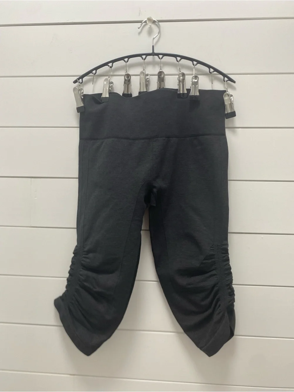 lululemon athletica Black Ruched Capri Leggings